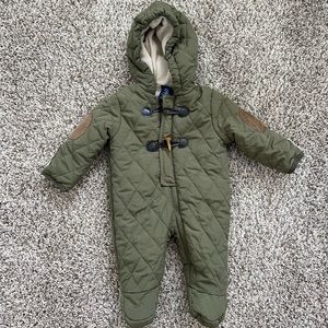 Baby Snow/Winter suit. 0-3 months. NWT